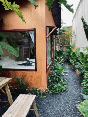Floating market cabin